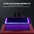 Monochromatyczny wyświetlacz Elegoo Saturn S 4K – ekran LCD zapewniający efektywne przepuszczanie światła UV oraz szybkie utwardzanie kolejnych warstw żywicy, co wspiera wydajny proces drukowania figurek, miniatur i precyzyjnych modeli 3D.