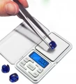 Waga elektroniczna do 200 g – dokładność 0,01 g, funkcja tarowania i kalibracji
