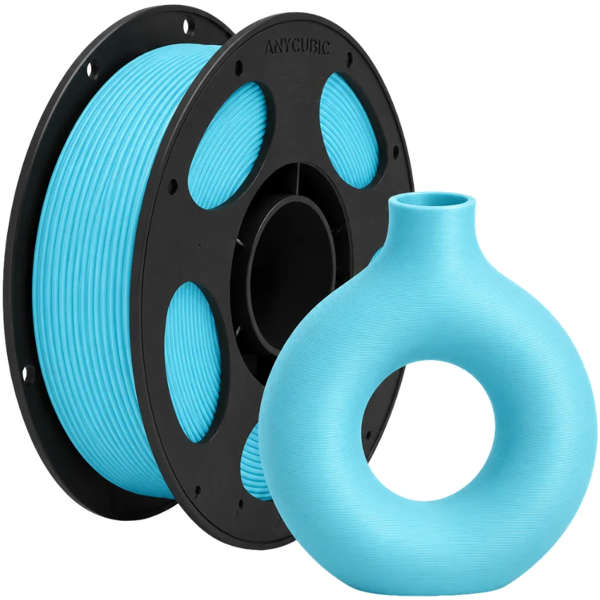 Zbliżenie filamentu Anycubic PLA Matte Sky Blue – wysokiej jakości matowy filament 3D o delikatnym niebieskim odcieniu i precyzyjnej średnicy 1.75 mm zapewniającej płynny druk
